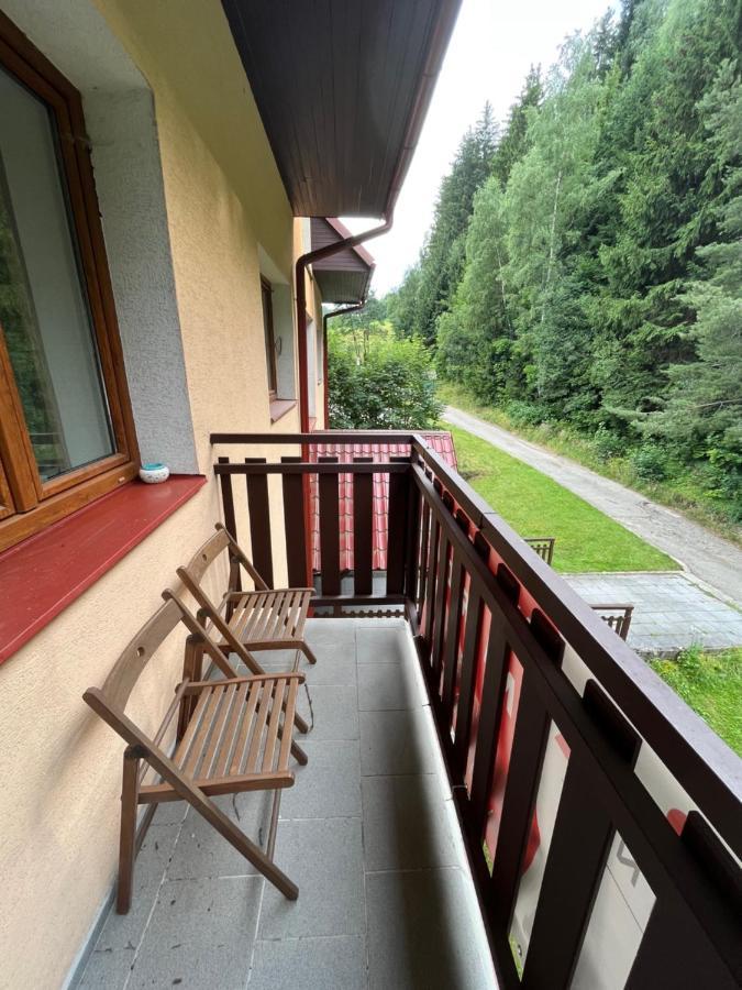 Apartman Kinali Horni Lipova Bagian luar foto